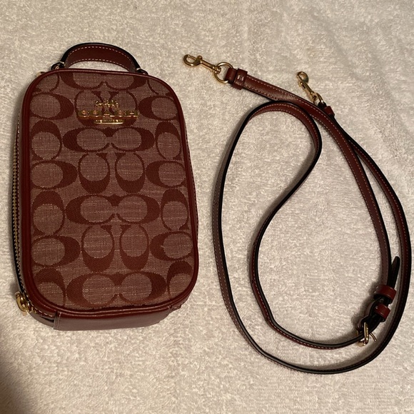 Coach Eva Crossbody - Picture 6 of 11